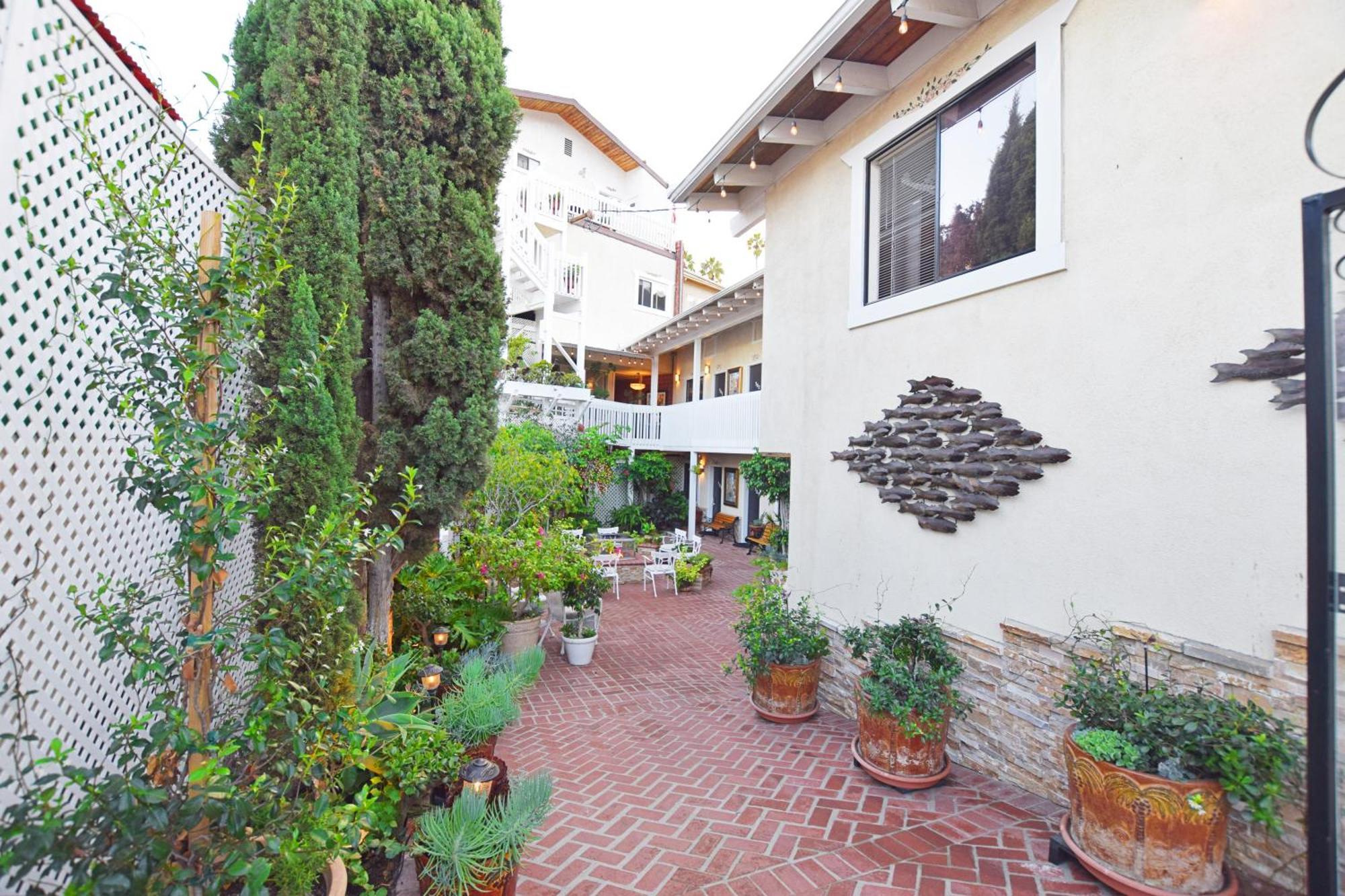 Catalina Courtyard Suites Avalon Eksteriør bilde